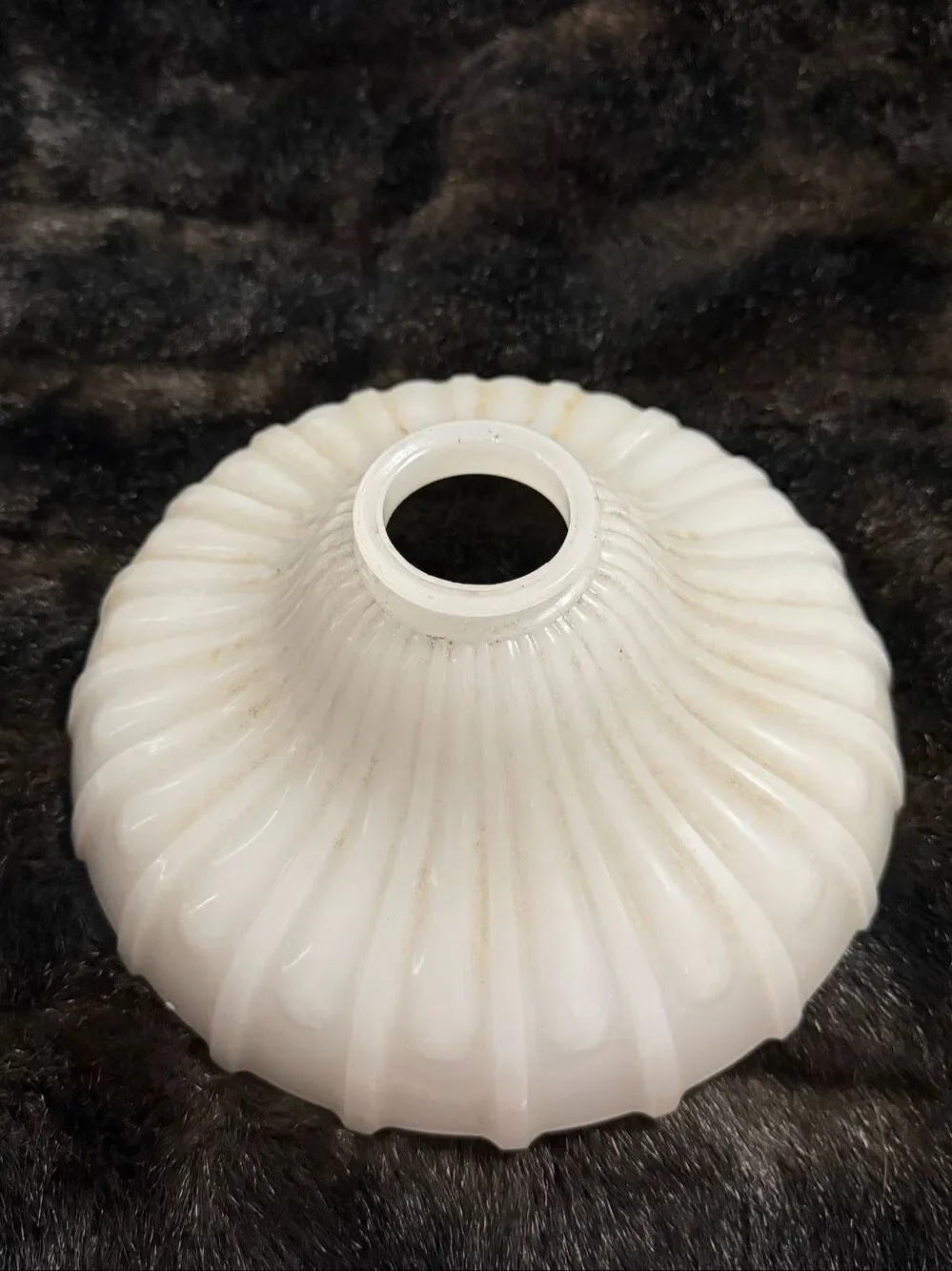 Vintage Milk Glass Ribbed Swirl Lamp Shade White Bell Scalloped Edge 9x5